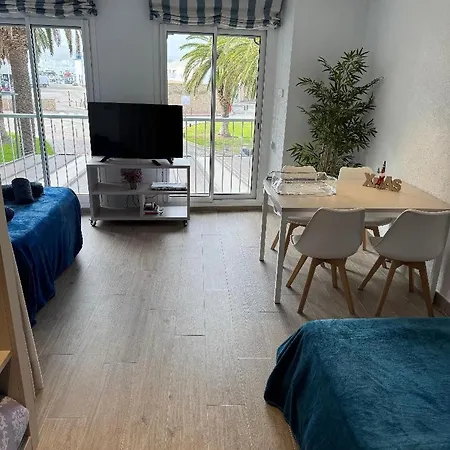 Apartment Loft Amb Vistes Al Mar By La Catifa *